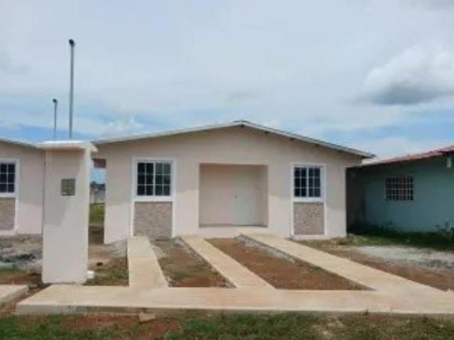 ¡Casa en Venta/ o aqluiler en Jagüito, El Roble – Aguadulce!