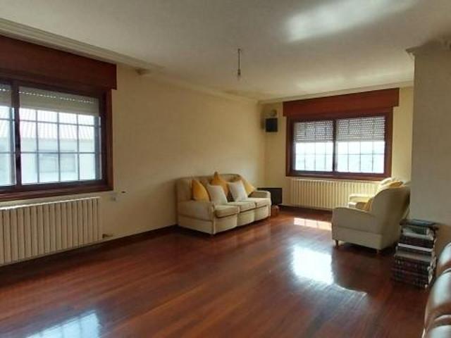 Casa en venta en Mos, Vigo