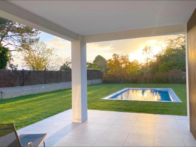 Casa en venta en Oleiros, A Coruña
