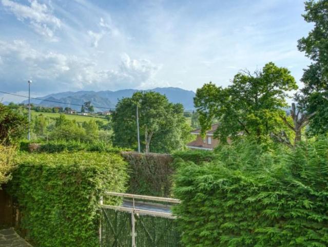 Casa en venta en Oviedo, Asturias
