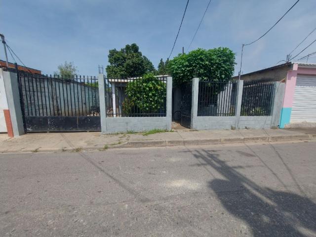 Casa en venta en Santa Rita, Aragua