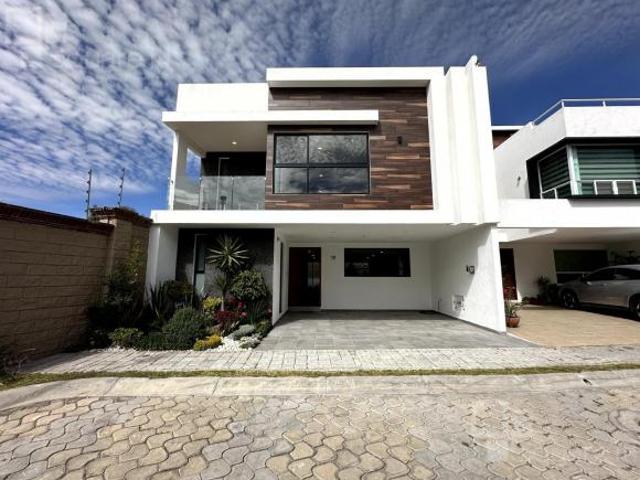 Casa en Venta Parque Nayarit Lomas de Angelópolis Cascatta 2