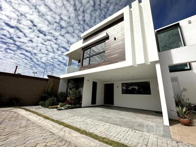 Casa en Venta Parque Nayarit Lomas de Angelópolis Cascatta 2