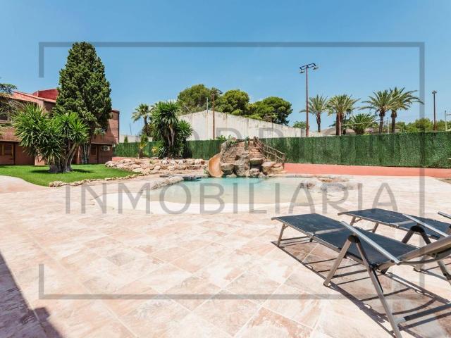 Casa en venta en la Canyada, Paterna