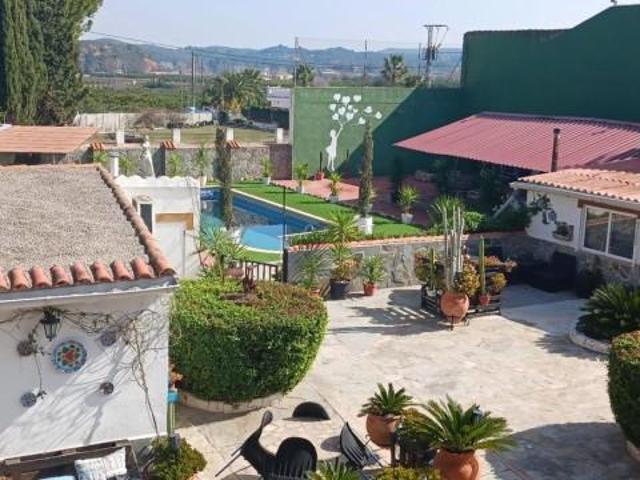 Casa en venta en La Serranía, Valencia