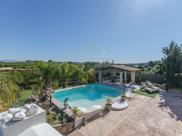 Casa en venta en La Serranía, Valencia