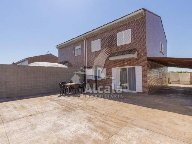 Casa en venta en Pioz, Las Villas de Pioz