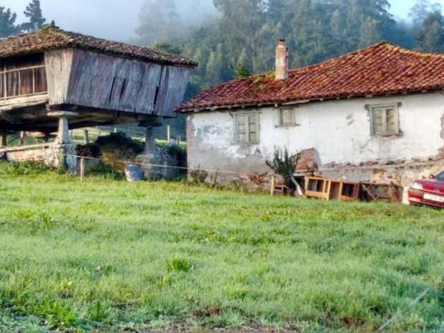 Casa en venta en Praúa, Pravia