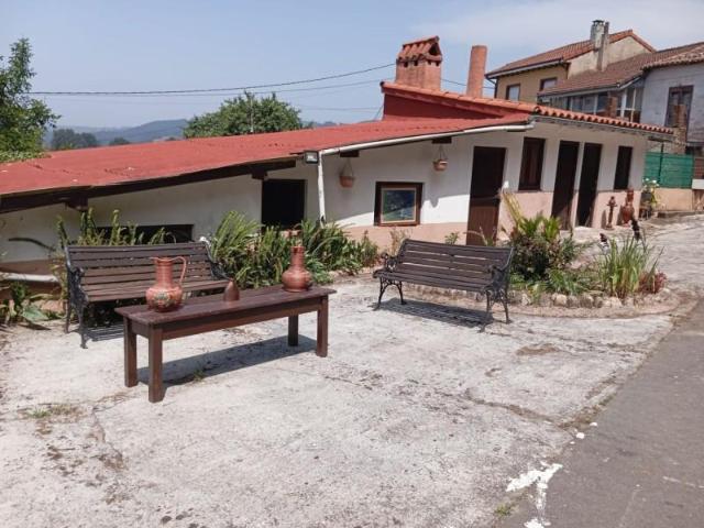 Casa en venta en Praúa, Pravia