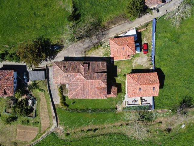 Casa en venta en Surriba, Pravia