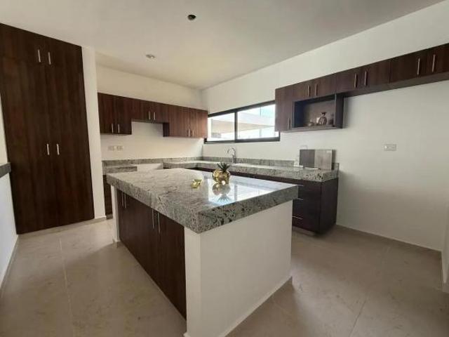 Casa en venta privada con amenidades en gran san pedro cholul merida yucatan