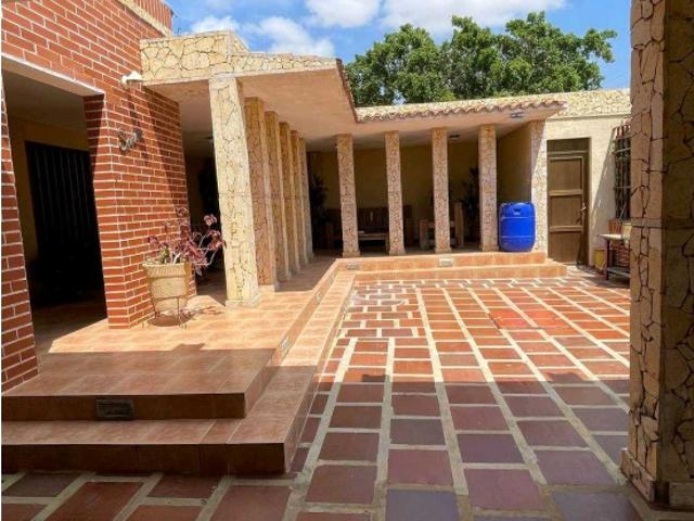 Casa en venta en Falcón