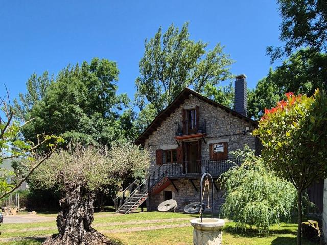 Chalet en venta en Cabrillanes, Castilla y León