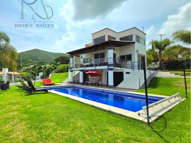 Casa en venta en Ixtapan De La Sal, Estado de México