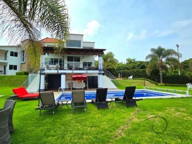 Casa en venta en Ixtapan De La Sal, Estado de México