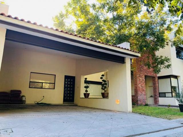 Casa en Venta Residencial San Alberto