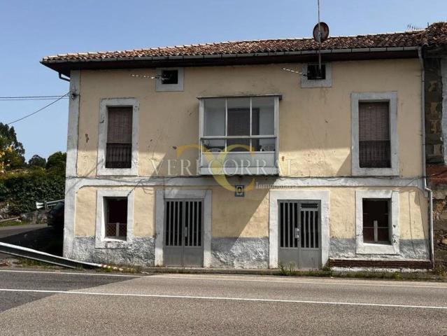 Casa en venta en Lloviu, Ribadesella