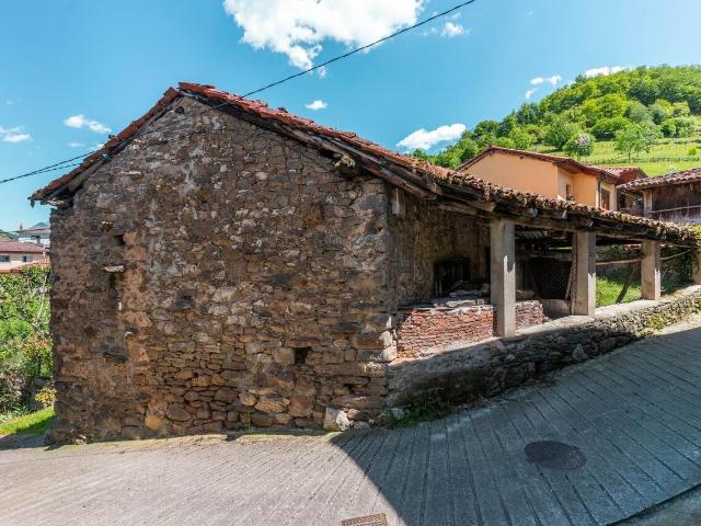 Chalet en venta en Quirós, Asturias