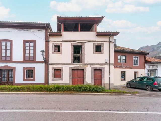 Chalet en venta en Sobrescobio, Asturias