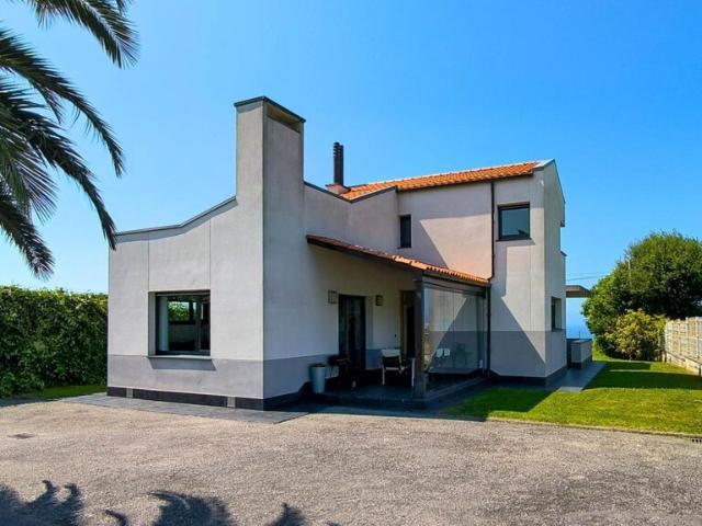 Chalet en venta en Santa Marina, Cudillero