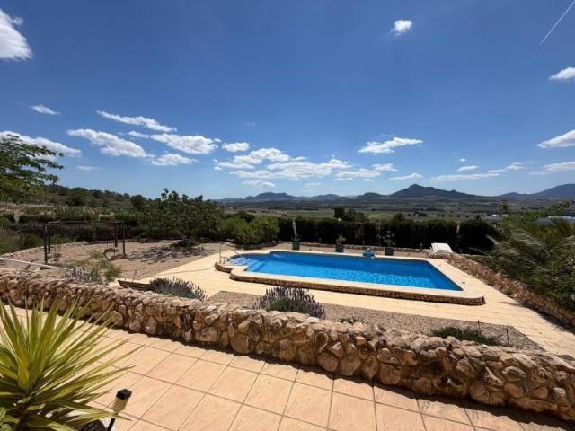 Casa en venta en Santa Eulalia, l'Alt Vinalopó / El Alto Vinalopó