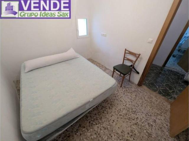 Casa en venta en María Moliner, l'Alt Vinalopó / El Alto Vinalopó