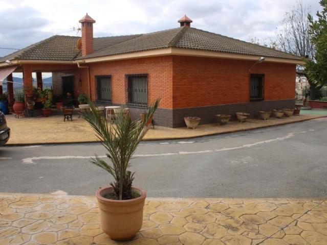 Casa en venta en l'Alt Vinalopó / El Alto Vinalopó, Valencia