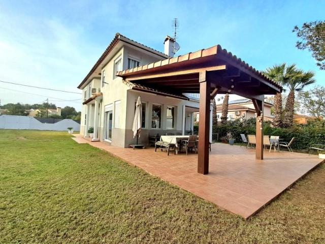 Casa en venta en el Camp de Túria, Valencia