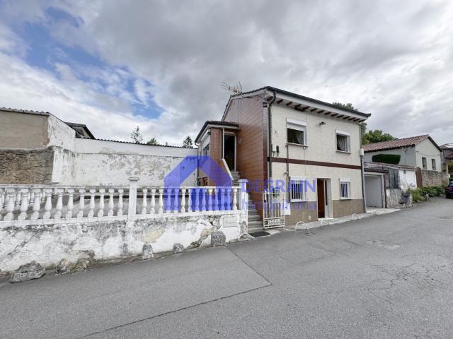 Casa en venta en Siero, Llugarín