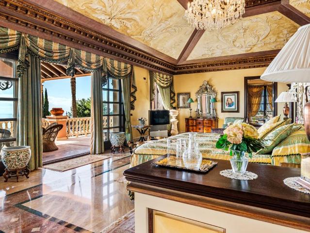 Casa en venta en La Carolina, Costa del Sol Occidental