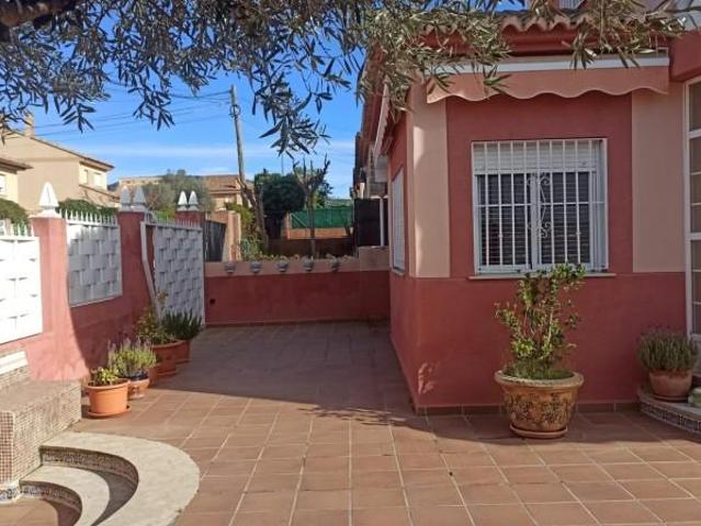 Casa en venta en La Hoya de Buñol, Valencia