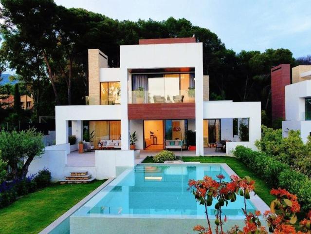 Casa en venta en El Vicario, Marbella