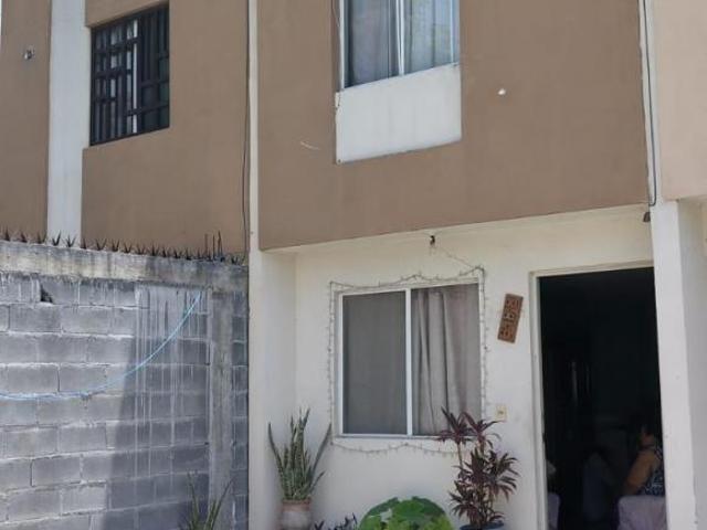 CASA EN VENTA TIPO DUPLEX