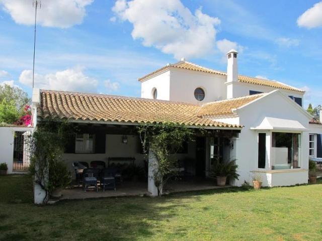 Casa en venta en Tomares, Andalucía