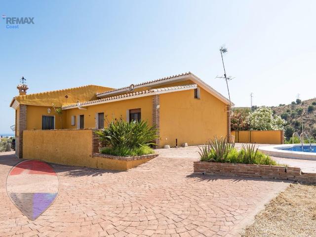 Chalet en venta en Torre de Benagalbón, La Axarquía