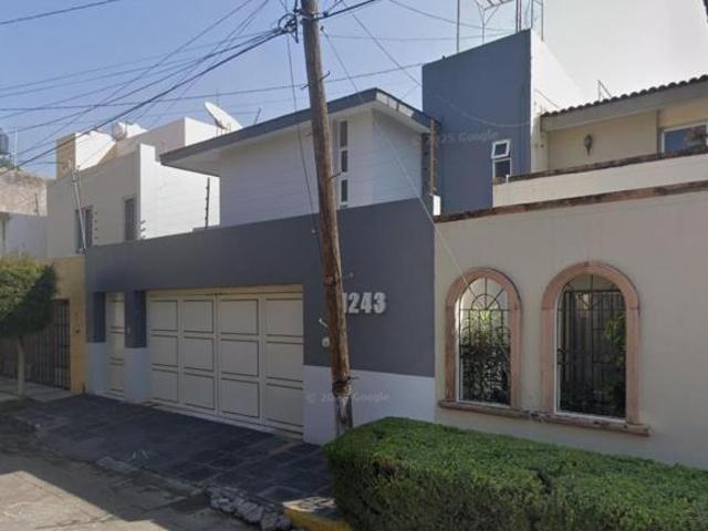 CASA EN VENTA UBICADA EN NUEVA LUNETA, ZAMORA
