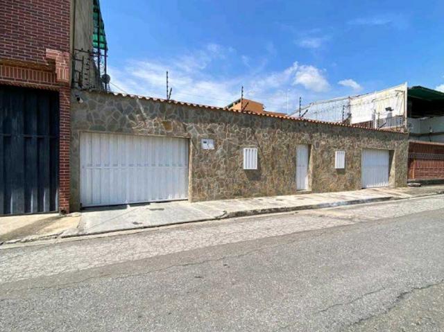 Casa en venta en Girardot, Aragua