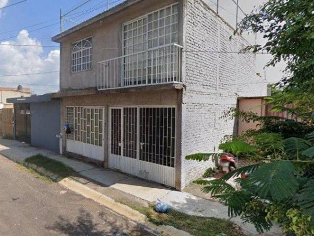 Casa en venta, Valle Dorado Zamora Michoacán, Recuperación Bancaria