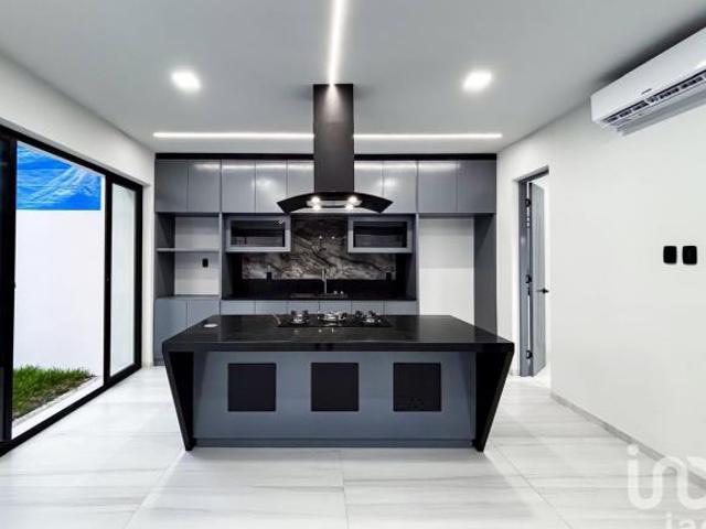 Casa en VENTA Vía Cumbres Residencial Cancún