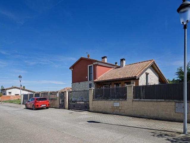 Casa en venta en Viana De Cega, Castilla y León