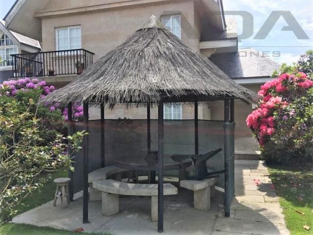 Casa en venta en Mide, Vigo