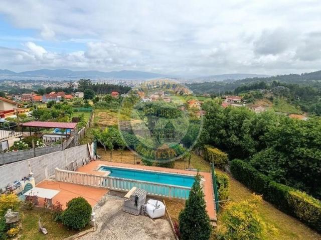 Casa en venta en Coruxo, Vigo