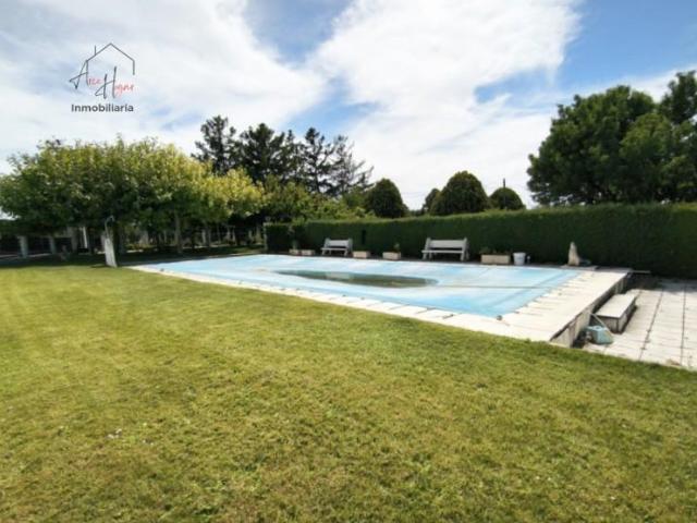 Casa en venta en Villares De La Reina, Castilla y León