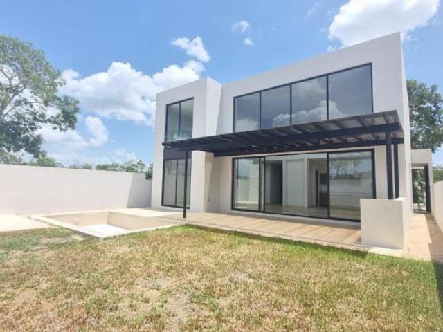 Casa en Venta Zona Cholul, Tixcuytun Yucatan, entrega inmediata