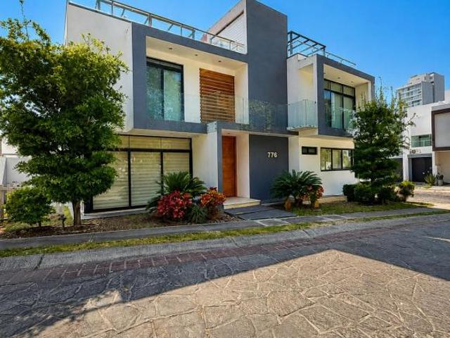 Casa En Condominio en venta en Tlajomulco De Zúñiga, Jalisco