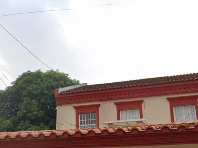 CASA EN VENYA EN JPSEFA ORTIZ 113