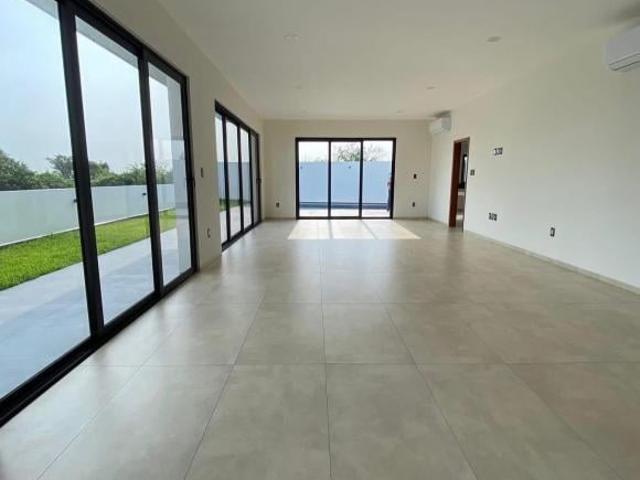 Casa en Villa Coral