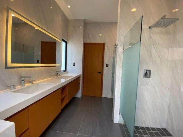Casa en Villa Coral