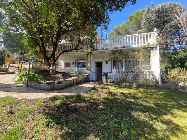 Casa en venta en Villa Del Prado, El Encinar de Alberche