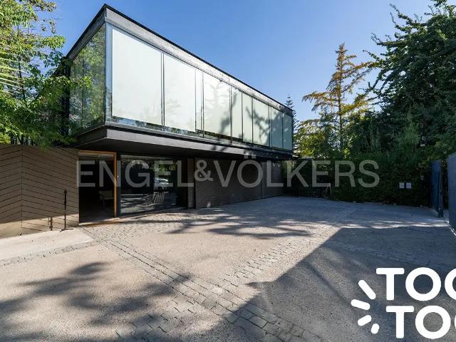 Casa en venta en Vitacura